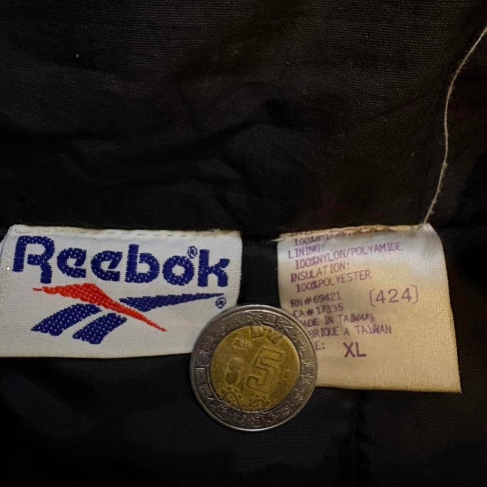 Vintage reebok puffer jacket MEN SIZE XL - Picture 5 of 6
